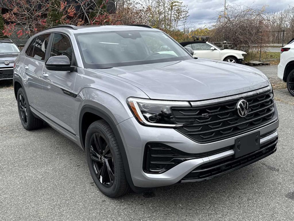 new 2026 Volkswagen Atlas Cross Sport car, priced at $50,549