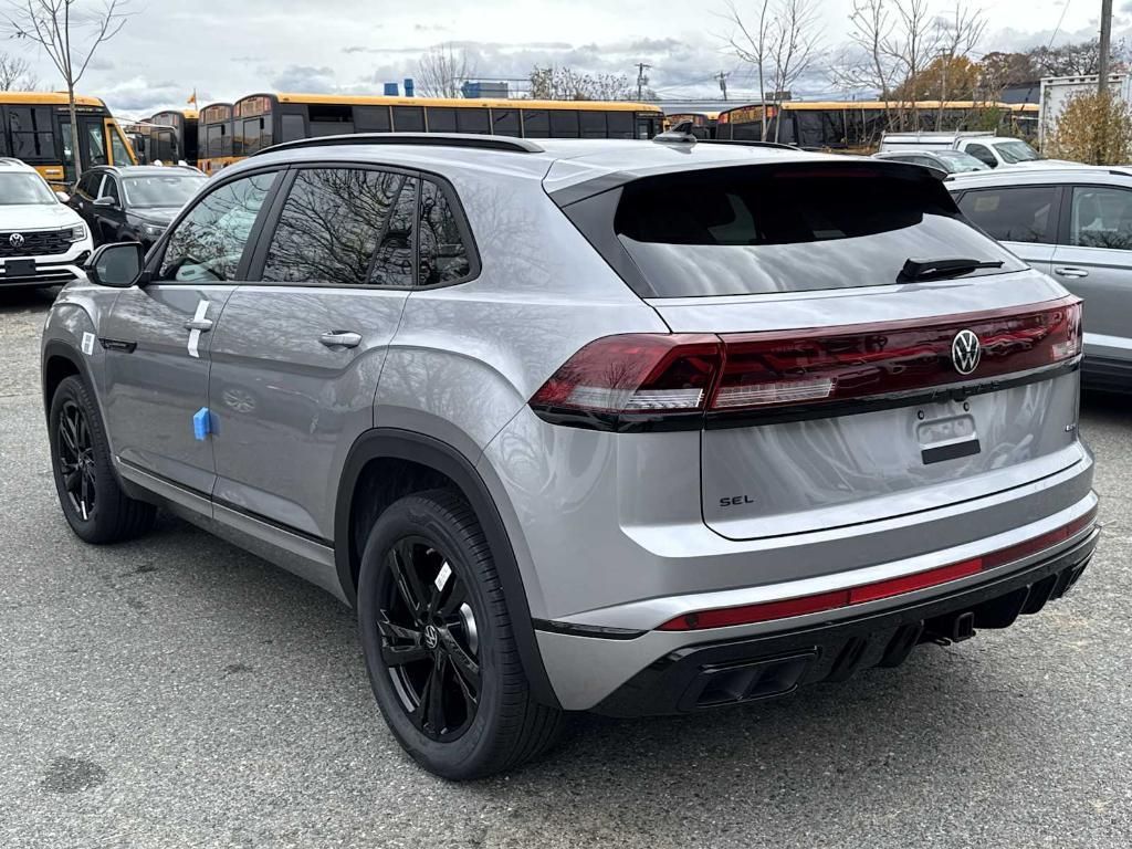 new 2026 Volkswagen Atlas Cross Sport car, priced at $50,549