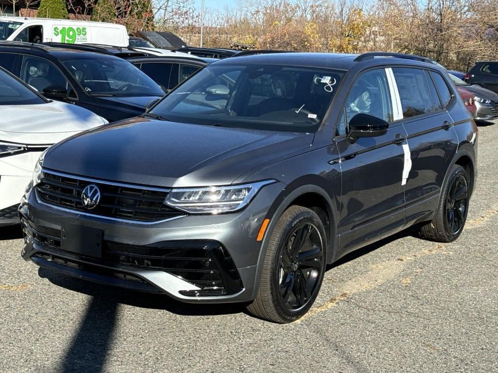 new 2024 Volkswagen Tiguan car, priced at $34,284