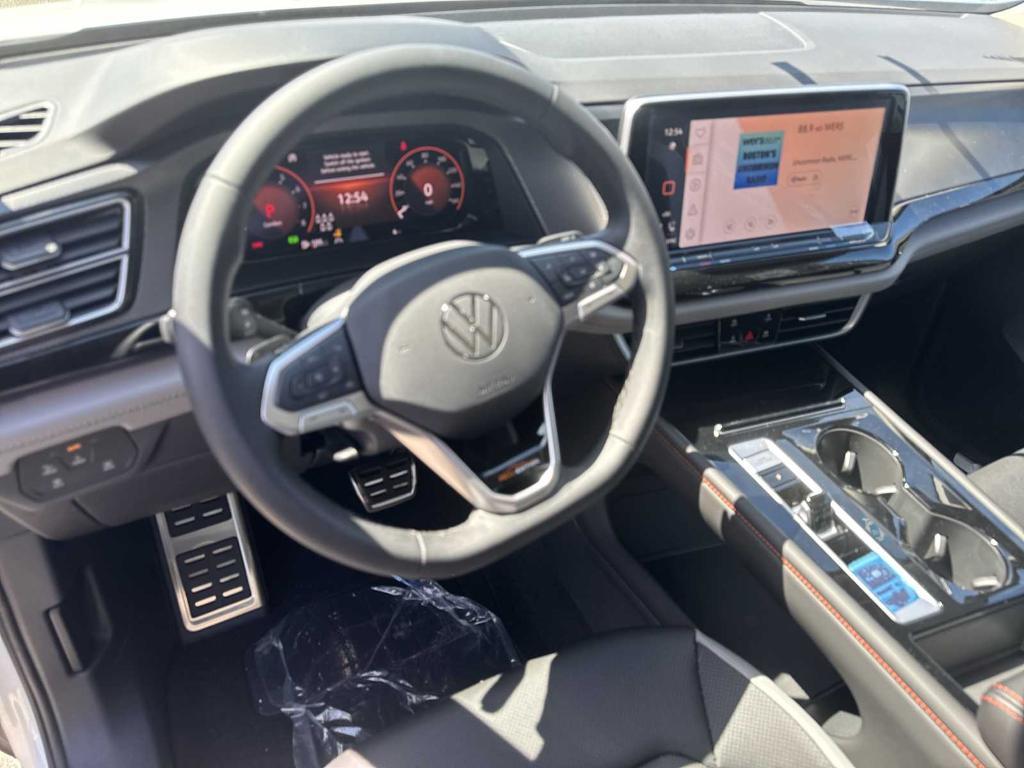new 2025 Volkswagen Atlas car, priced at $43,368