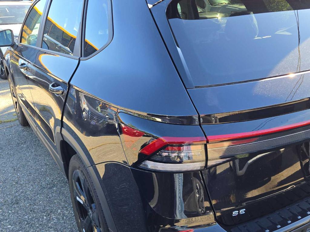 new 2025 Volkswagen Taos car, priced at $33,008