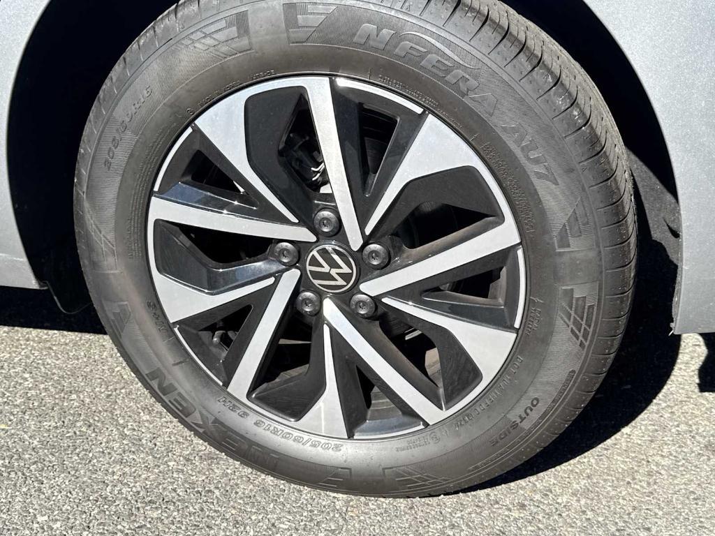 new 2025 Volkswagen Jetta car, priced at $22,991