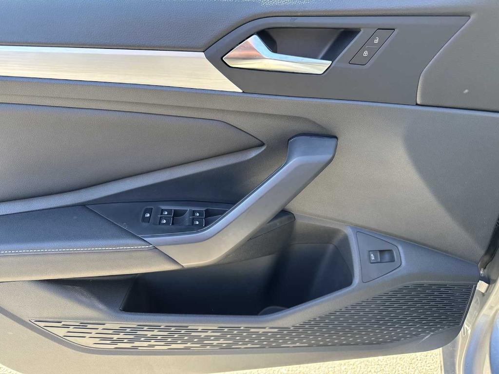 new 2025 Volkswagen Jetta car, priced at $22,991