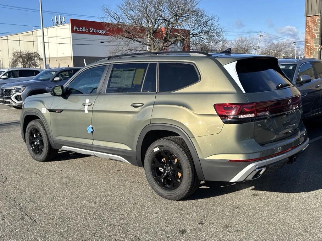 new 2025 Volkswagen Atlas car, priced at $45,079