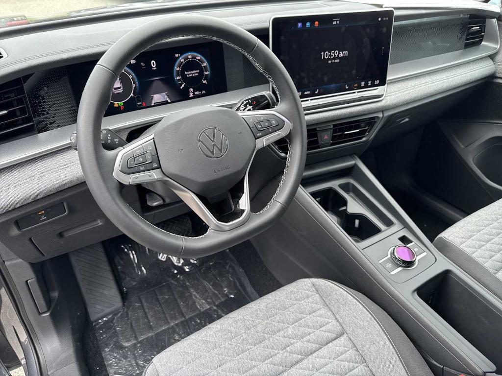 new 2025 Volkswagen Tiguan car, priced at $31,112