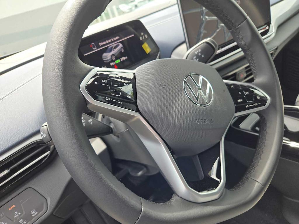 new 2025 Volkswagen ID.4 car, priced at $49,516