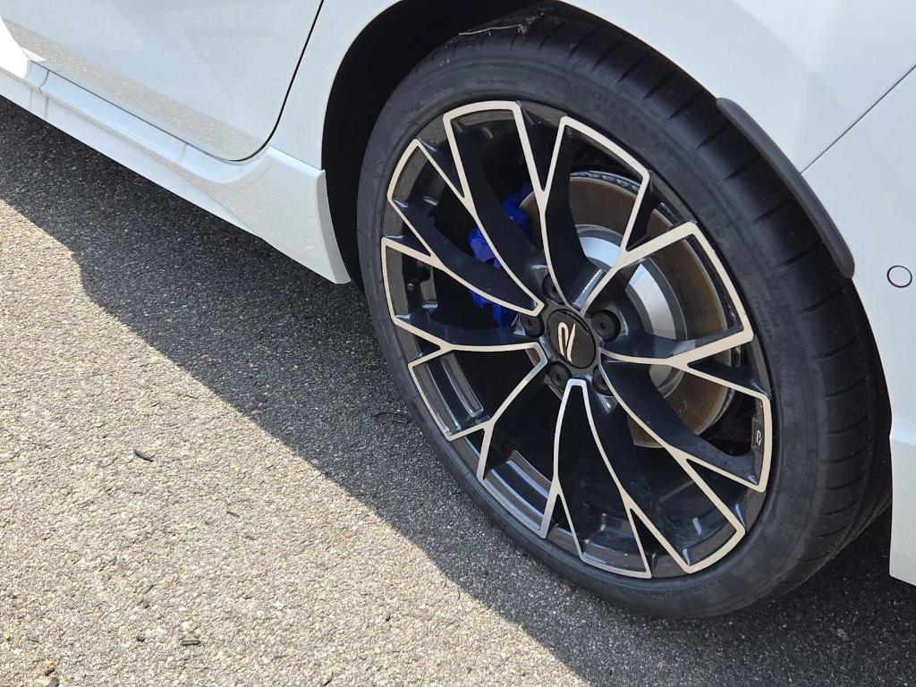 new 2025 Volkswagen Golf R car