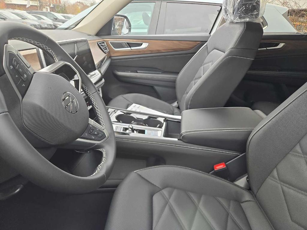 new 2026 Volkswagen Atlas car, priced at $47,410