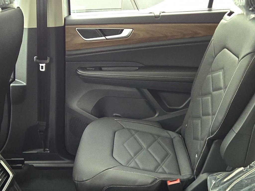 new 2026 Volkswagen Atlas car, priced at $47,410