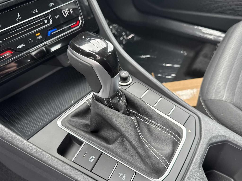 new 2025 Volkswagen Jetta car, priced at $23,262
