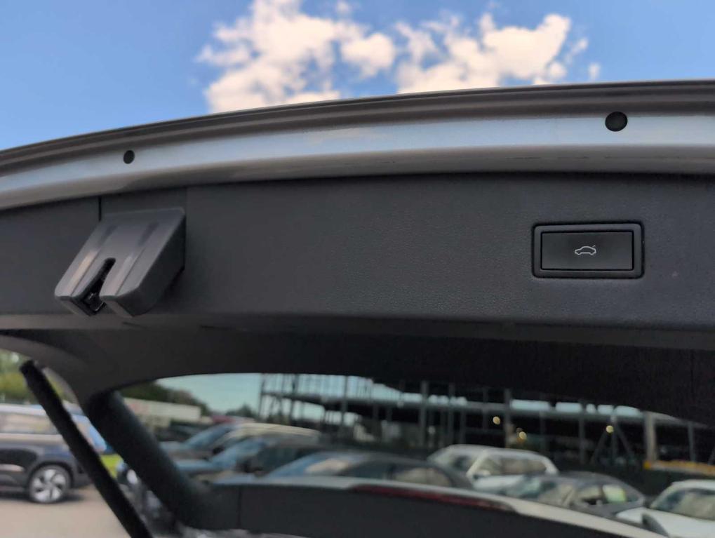 used 2022 Volkswagen Tiguan car, priced at $25,891
