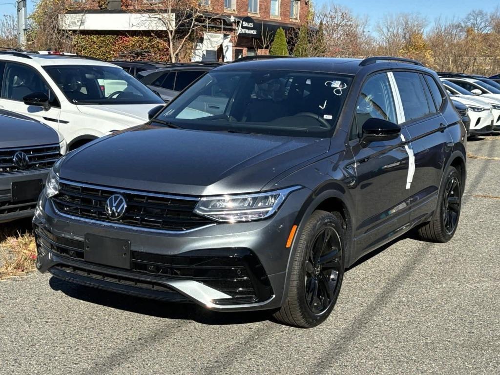 new 2024 Volkswagen Tiguan car, priced at $34,084