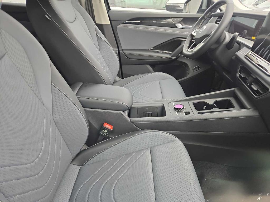 new 2026 Volkswagen Tiguan car, priced at $36,075