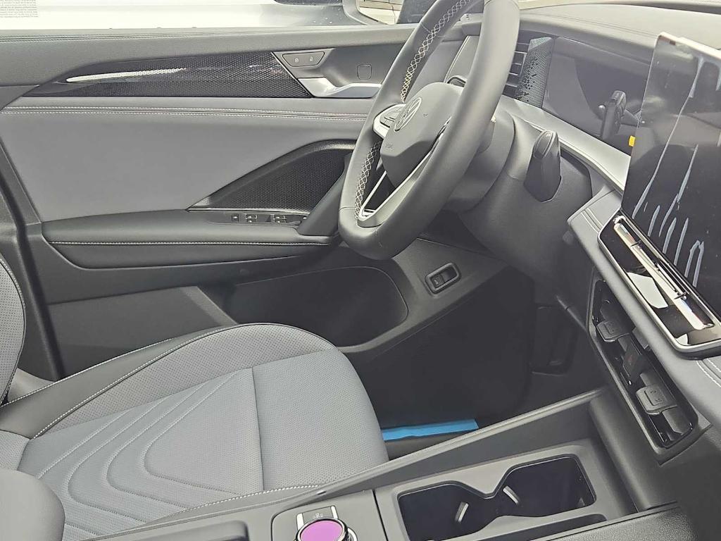 new 2026 Volkswagen Tiguan car, priced at $36,075