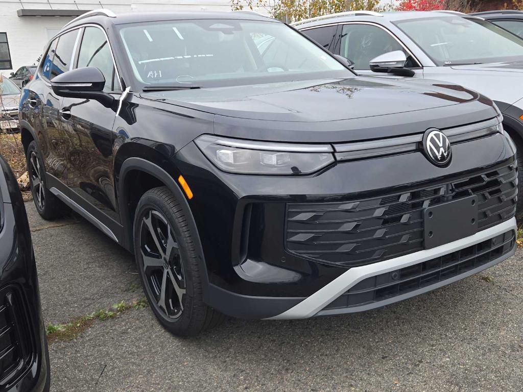 new 2026 Volkswagen Tiguan car, priced at $36,075