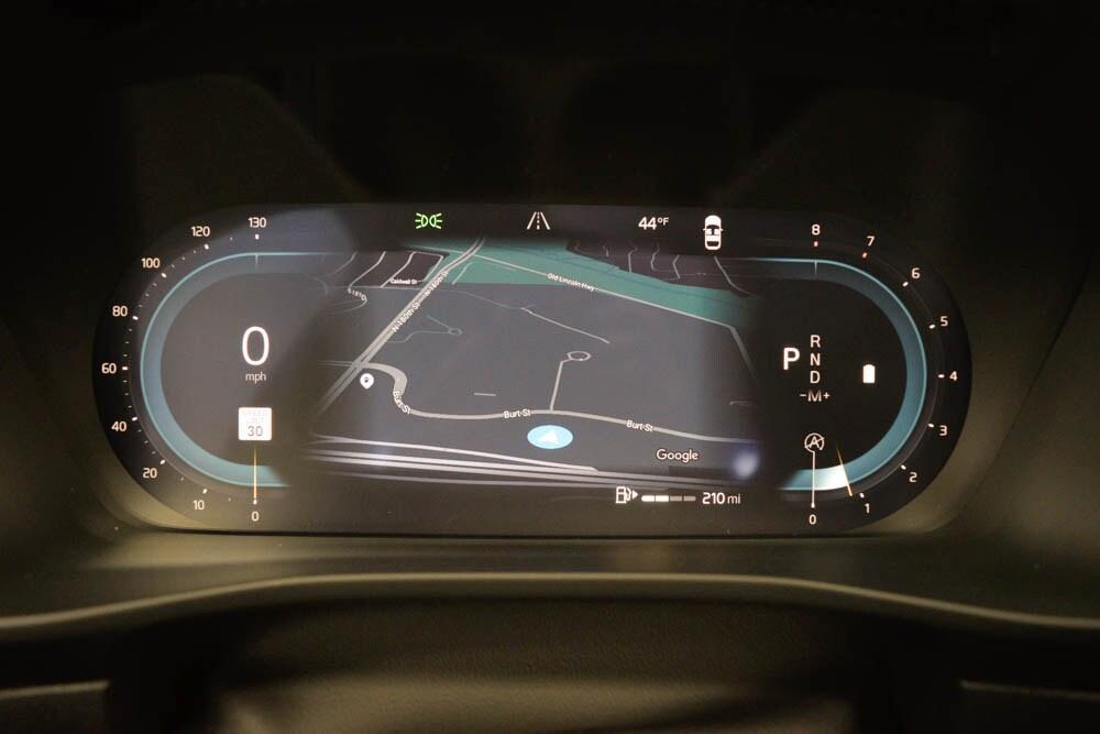new 2025 Volvo XC40 car, priced at $46,810
