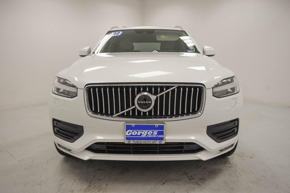 used 2022 Volvo XC90 car, priced at $40,384