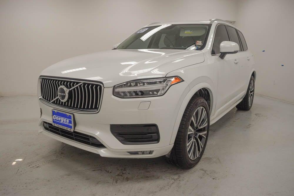 used 2022 Volvo XC90 car, priced at $40,384