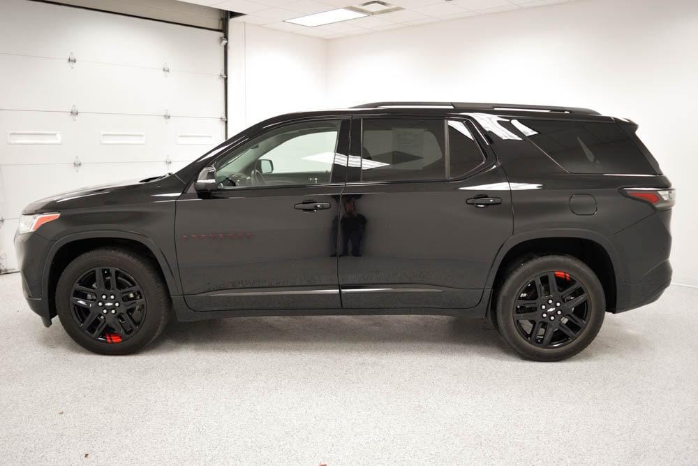 used 2021 Chevrolet Traverse car, priced at $31,218