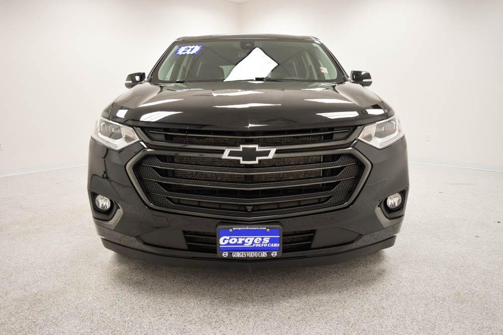 used 2021 Chevrolet Traverse car, priced at $31,218