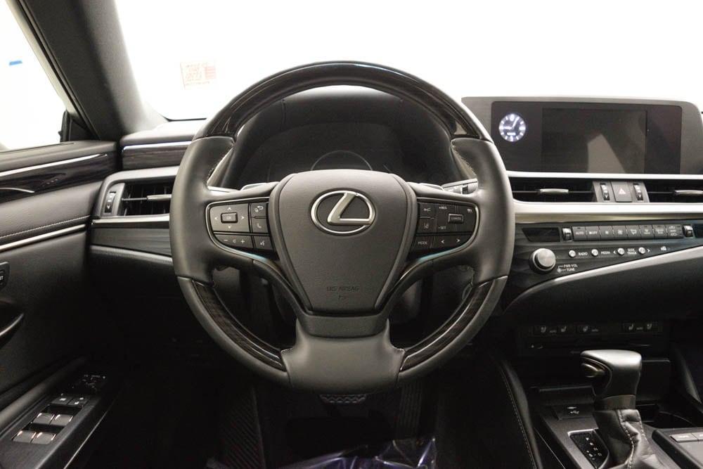 used 2021 Lexus ES 250 car, priced at $29,995