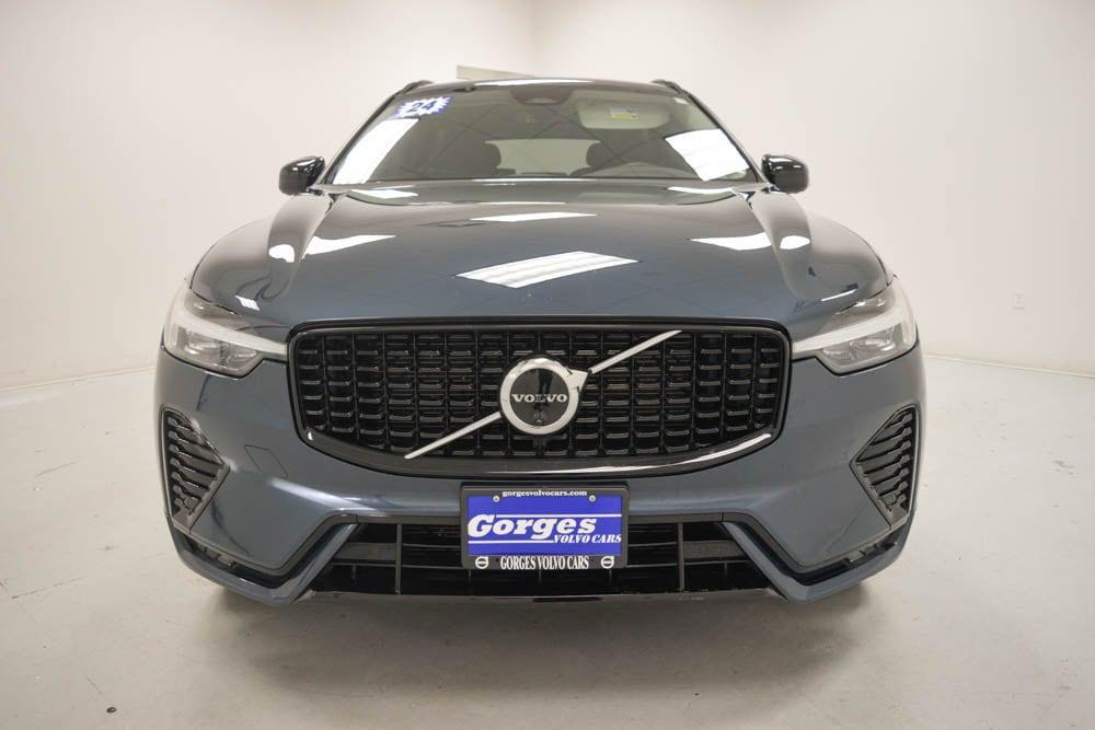 used 2024 Volvo XC60 car, priced at $38,400