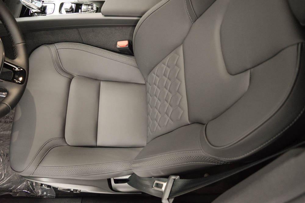 new 2026 Volvo XC60 car, priced at $60,185