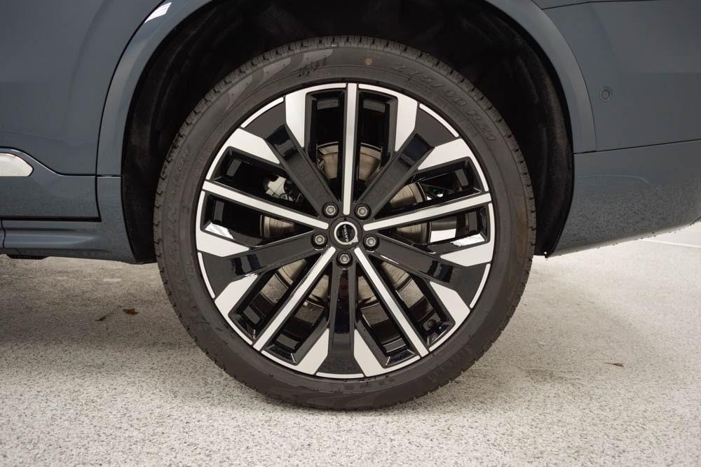 new 2026 Volvo XC90 car, priced at $73,275