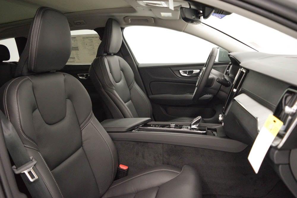 new 2025 Volvo V60 Cross Country car, priced at $59,025