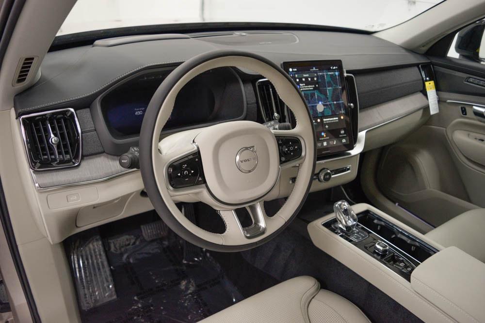 new 2026 Volvo XC90 car, priced at $78,325