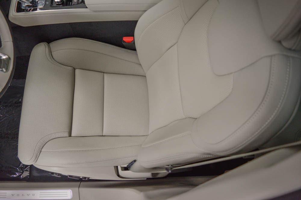 new 2026 Volvo XC90 car, priced at $78,325