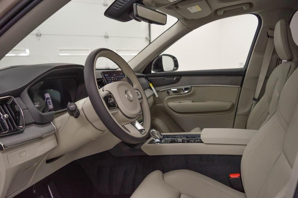 new 2026 Volvo XC90 car, priced at $78,325