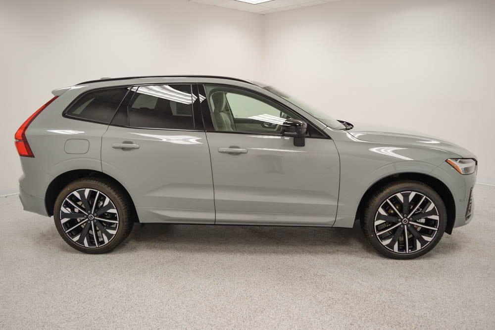 new 2026 Volvo XC60 car, priced at $64,895