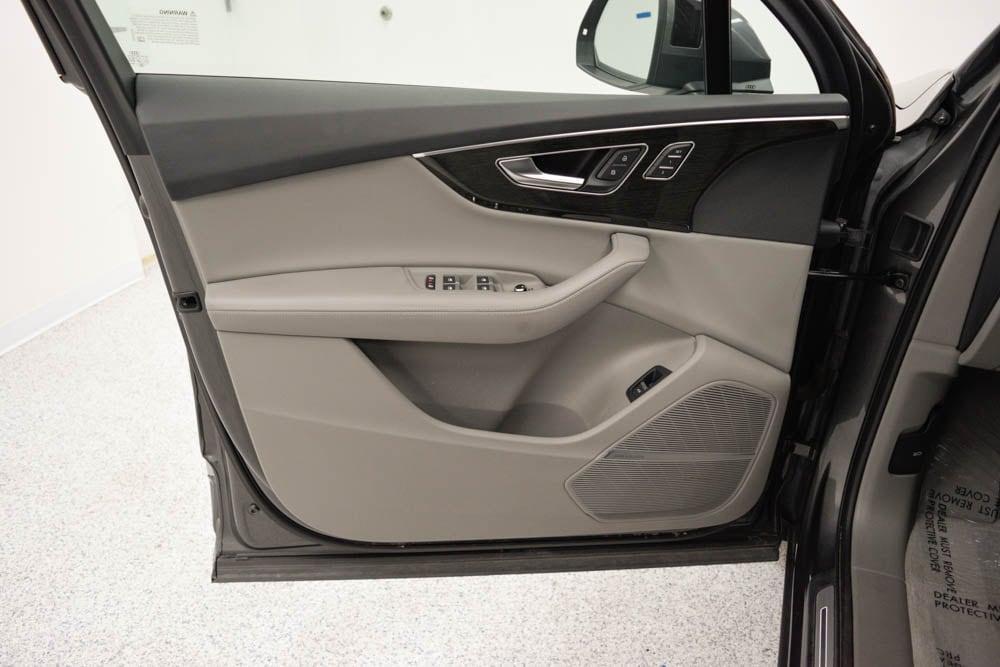 used 2021 Audi Q7 car, priced at $34,324