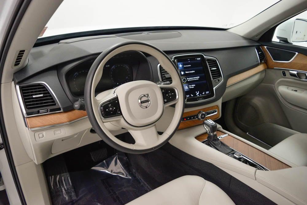 used 2022 Volvo XC90 car, priced at $44,072
