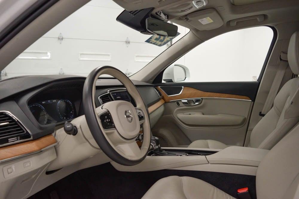 used 2022 Volvo XC90 car, priced at $44,072