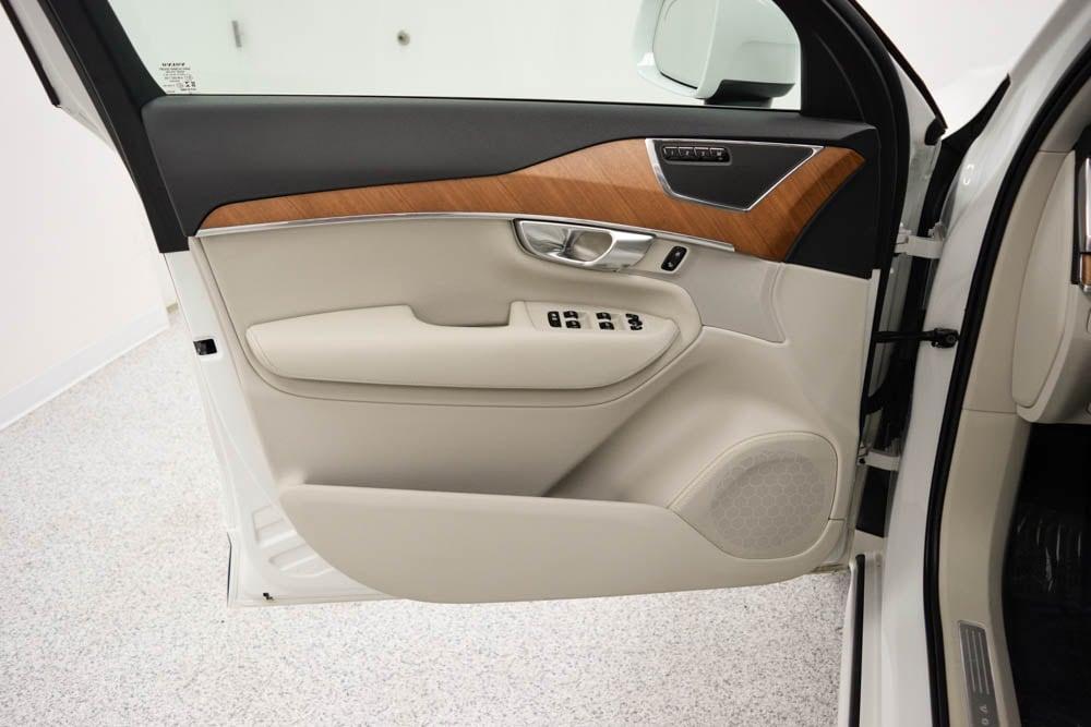 used 2022 Volvo XC90 car, priced at $44,072