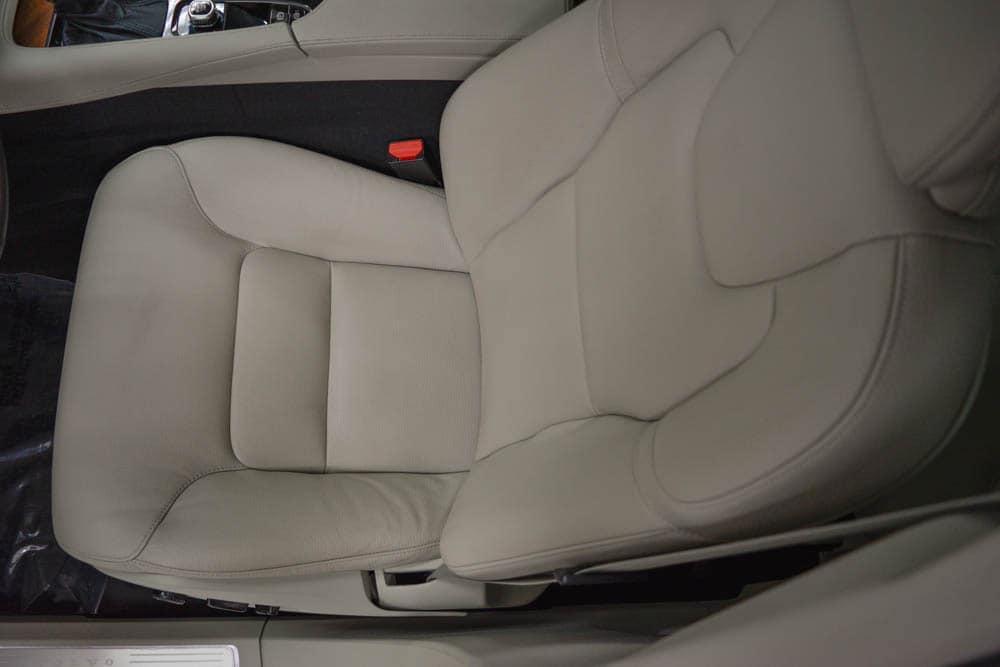 used 2022 Volvo XC90 car, priced at $44,072