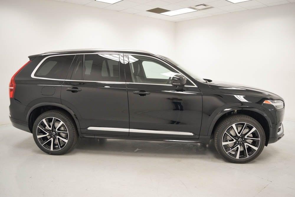 new 2025 Volvo XC90 car, priced at $69,170