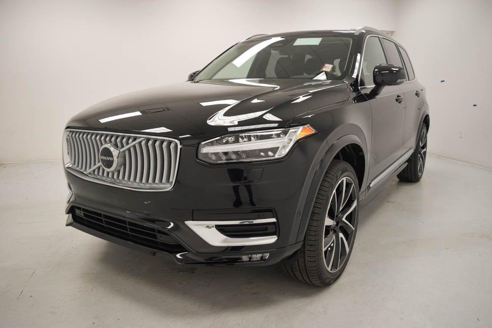 new 2025 Volvo XC90 car, priced at $69,170