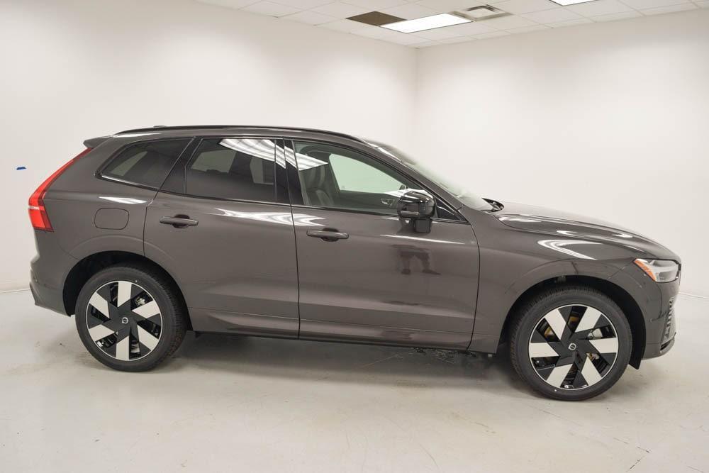 new 2025 Volvo XC60 Plug-In Hybrid car, priced at $67,040