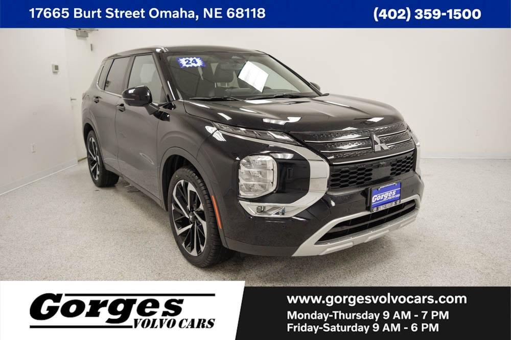 used 2024 Mitsubishi Outlander car, priced at $26,798