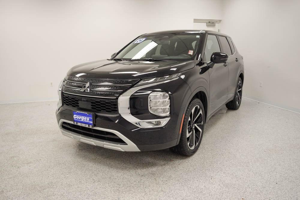 used 2024 Mitsubishi Outlander car, priced at $26,798