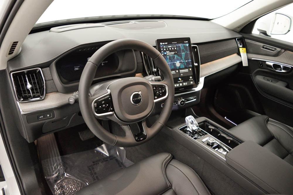 new 2025 Volvo XC90 Plug-In Hybrid car, priced at $81,995