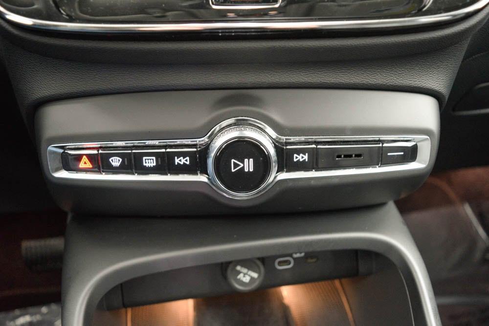 used 2025 Volvo XC40 car, priced at $42,995