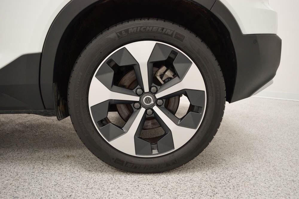 used 2025 Volvo XC40 car, priced at $42,995
