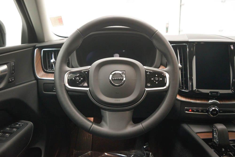 used 2024 Volvo XC60 car, priced at $39,901