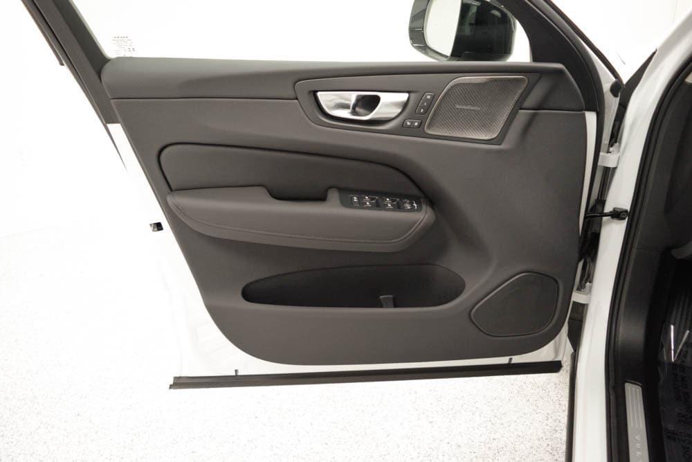 new 2026 Volvo XC60 car, priced at $59,745