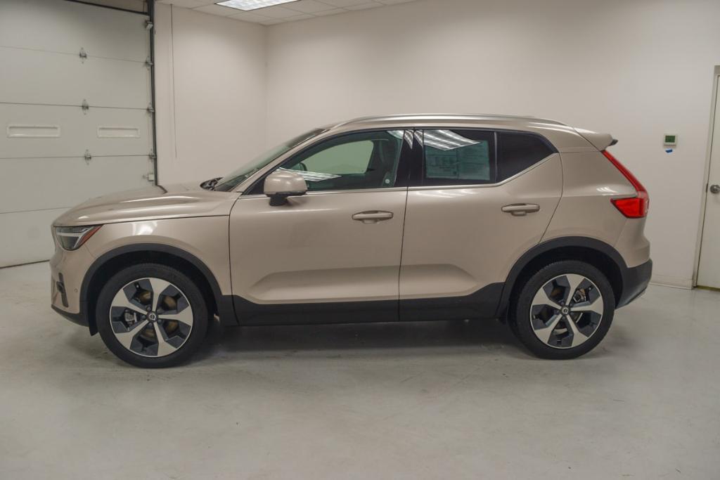 used 2023 Volvo XC40 car, priced at $38,942