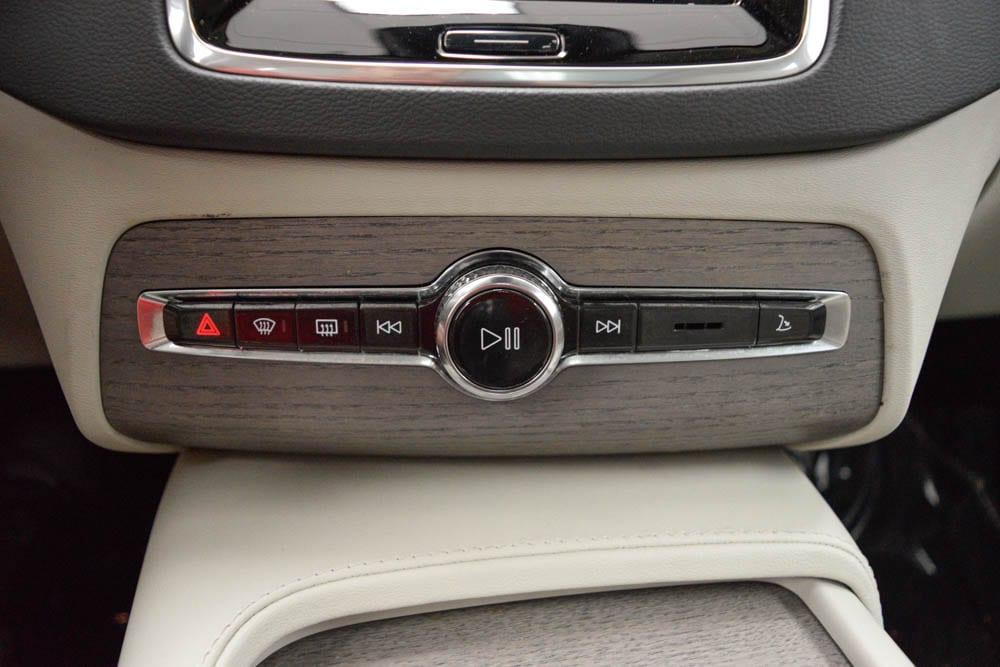 used 2022 Volvo XC90 car, priced at $44,777